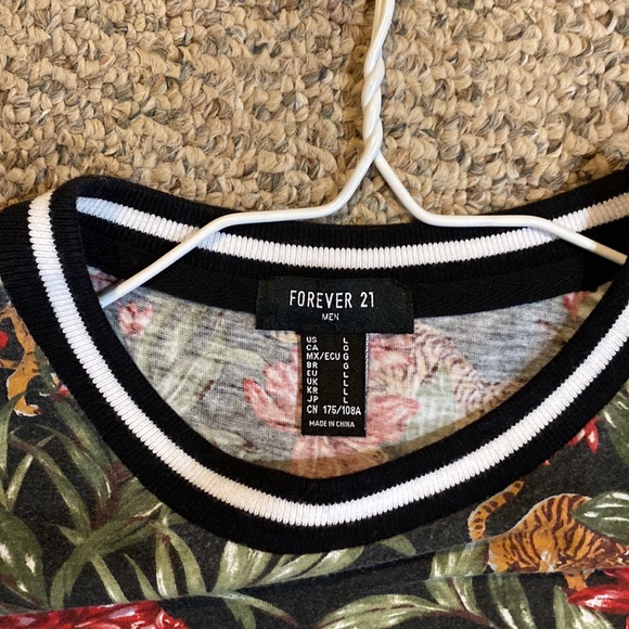 Mens Forever 21 T Shirt - Picture 2 of 3